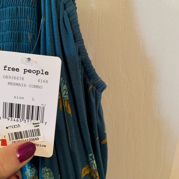 Free People top new with tags - Picture 4 of 5